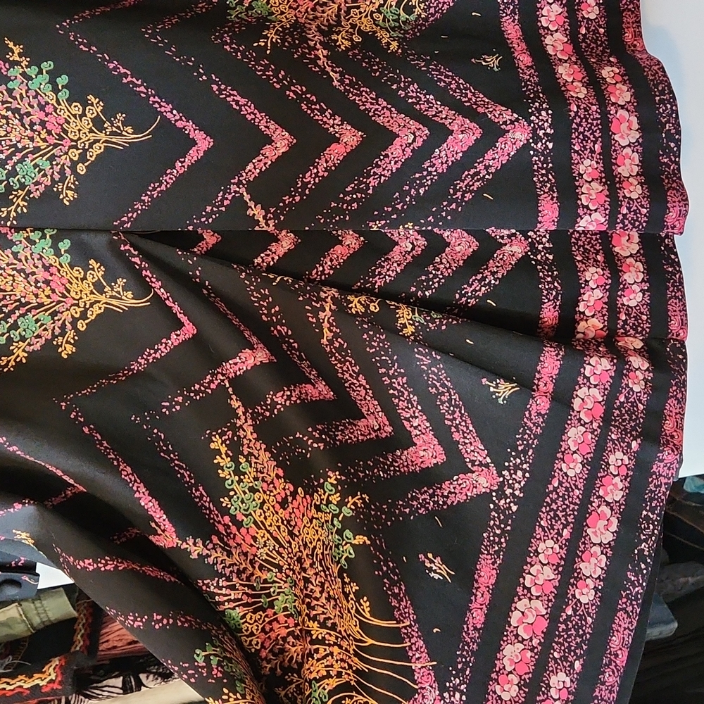 Vintage Floral Dress - Picture 13 of 16